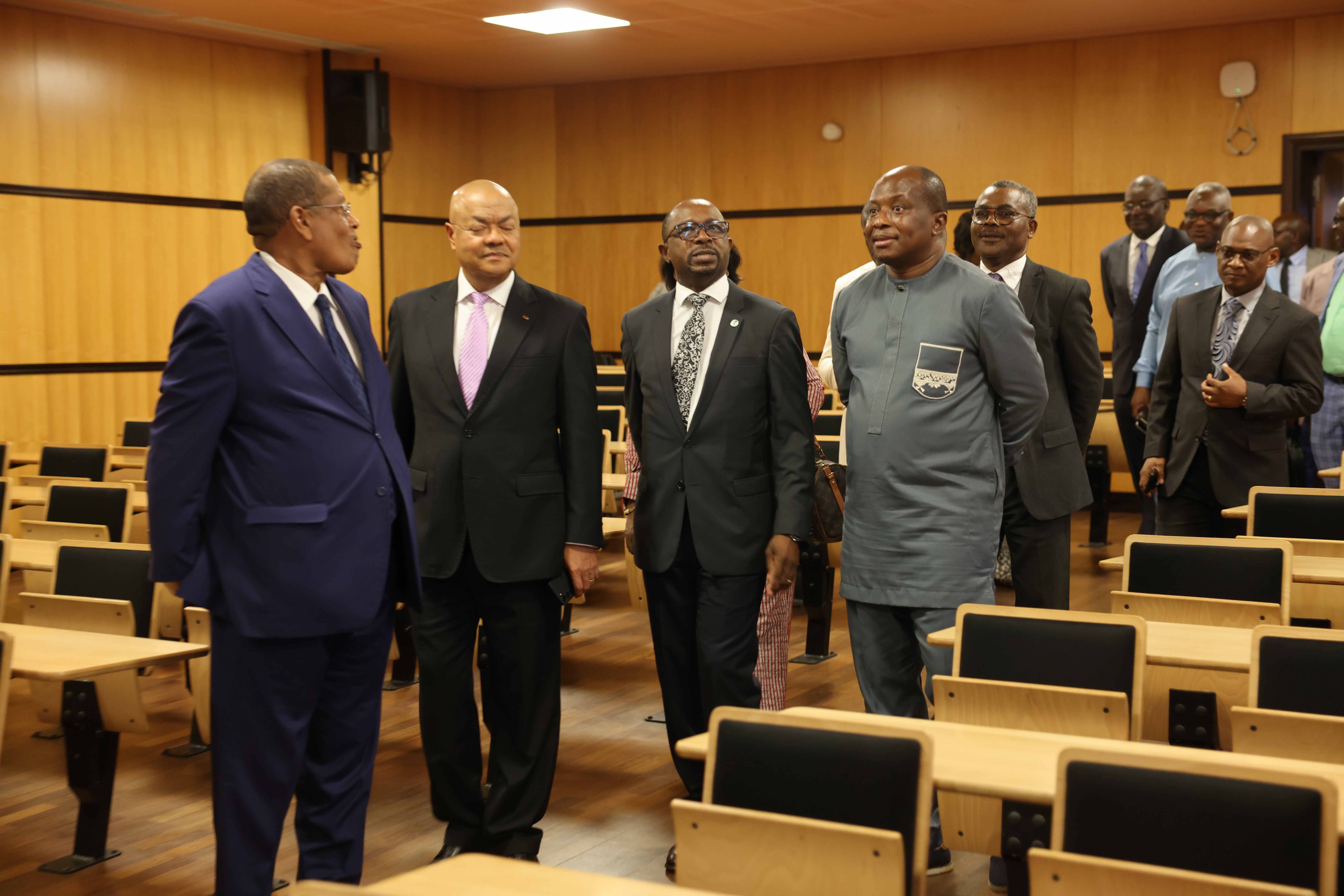 E3MG, la visite du Ministre vient réconforter le statut d’établissement public